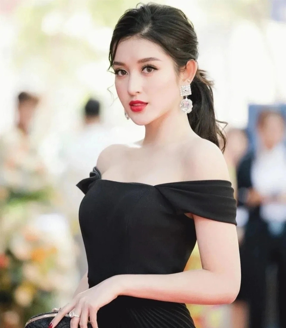 荣耀的三年成长:从“零”到“三”在中国传统文化中意义重大,内涵丰富