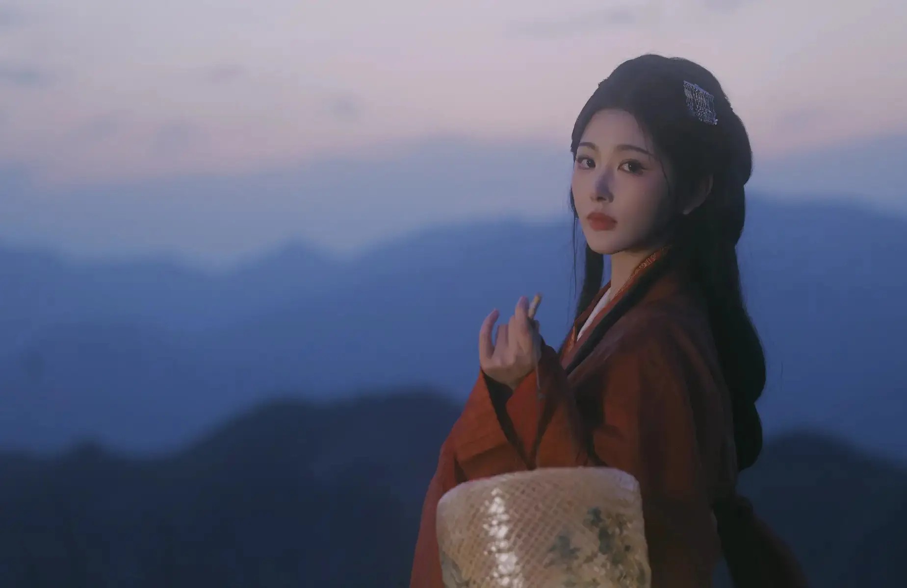 《心理有秘密》主题曲《看见风》MV：奏响家庭治愈之音