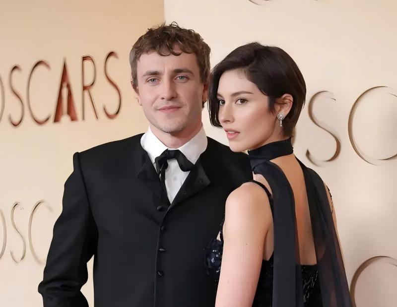 《逐玉》张凌赫陷“粉底液将军”争议，何润东版项羽意外翻红